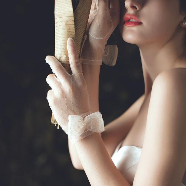 bridal gloves women short ivory wedding full finger see through ribbon bowknot decor wrist length costume prom party, White
bridal gloves women short ivory wedding full finger see through ribbon bowknot decor wrist length costume prom party, White