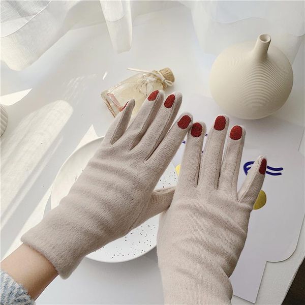 five fingers gloves women' lovely embroidery nail polish woolen creative warm cycling touch screen plus velvet ladies mittens s2270, Blue;gray
five fingers gloves women' lovely embroidery nail polish woolen creative warm cycling touch screen plus velvet ladies mittens s2270, Blue;gray