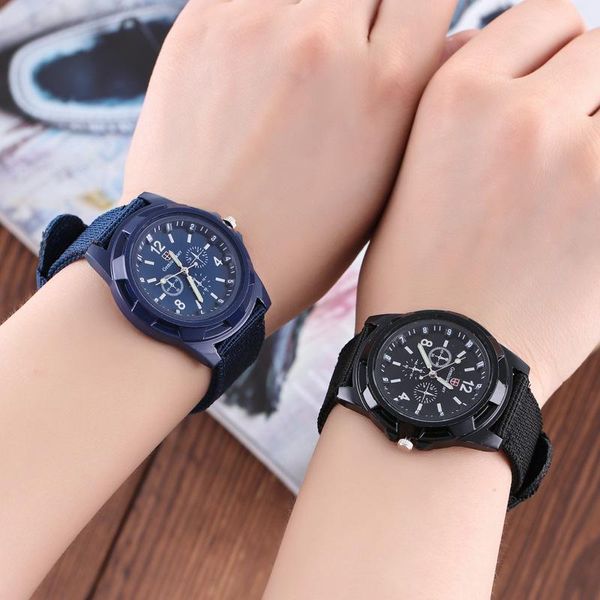 wristwatches couple watches 2021 luxury fashion watch for lovers modern classic sports mechanical men women men's gift, Slivery;brown
wristwatches couple watches 2021 luxury fashion watch for lovers modern classic sports mechanical men women men's gift, Slivery;brown