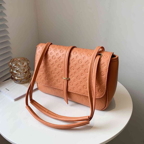 factory direct sale 75% off large capacity large women's new single shoulder simple commuting underarm tote small square bags
factory direct sale 75% off large capacity large women's new single shoulder simple commuting underarm tote small square bags