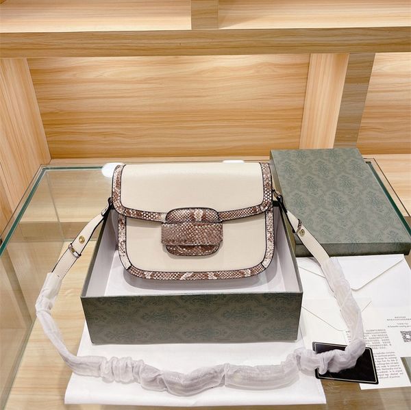 women shoulder bags 2021 luxury designer retro 1995 saddle bag classic horse clasp versatile style cross body
women shoulder bags 2021 luxury designer retro 1995 saddle bag classic horse clasp versatile style cross body