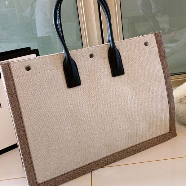 spring / summer 2021 new fashionable canvas shoulder bag shopping bag high-end color cowhide and canvas styling super-large shoulder handbag
spring / summer 2021 new fashionable canvas shoulder bag shopping bag high-end color cowhide and canvas styling super-large shoulder handbag
