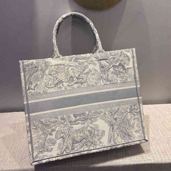 luxury designer bag women handbags classic embroidery spacious large capacity shopping s printed pattern beach totes duffle clutch
luxury designer bag women handbags classic embroidery spacious large capacity shopping s printed pattern beach totes duffle clutch