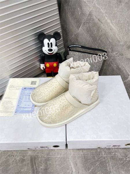 2021 luxury designer woman ankle boots chunky casual 35-40 sneakers calfskin martin winter ladies silk cowhide leather platform yx211003, Black
2021 luxury designer woman ankle boots chunky casual 35-40 sneakers calfskin martin winter ladies silk cowhide leather platform yx211003, Black