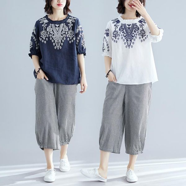 women's two piece pants plus size embroidered cotton and linen t-shirt capri suit women 's summer clothing fat mm lattice loose, White
women's two piece pants plus size embroidered cotton and linen t-shirt capri suit women 's summer clothing fat mm lattice loose, White