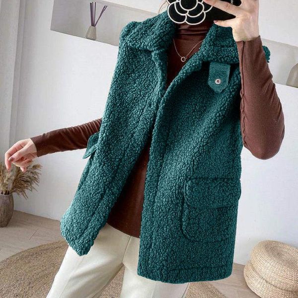 women's vests 2021 fall/winter style lamb wool plus velvet padded vest ladies korean version of all-match outer wear waistcoat, Black;white
women's vests 2021 fall/winter style lamb wool plus velvet padded vest ladies korean version of all-match outer wear waistcoat, Black;white