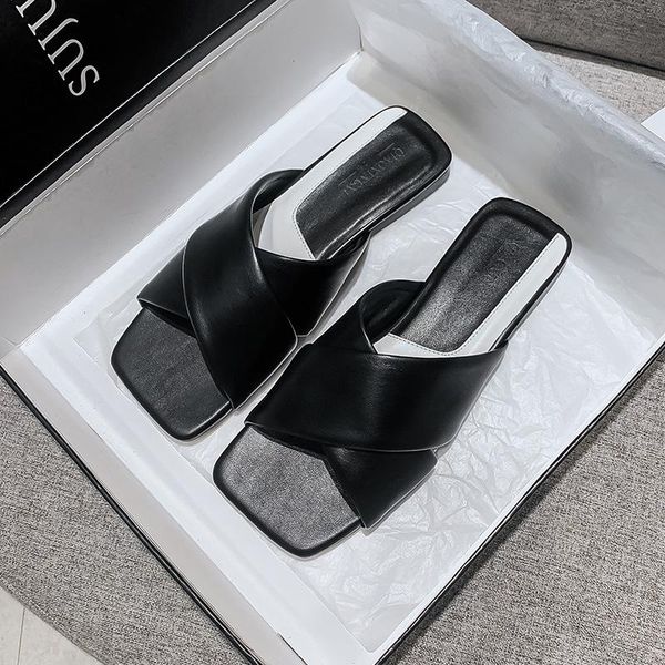 slippers 2021 summer women's outdoor flat roma style pu red black white large size sandals fashion you rubber shoes
slippers 2021 summer women's outdoor flat roma style pu red black white large size sandals fashion you rubber shoes