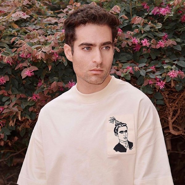 men's t-shirts hip famous hop brand character po printing high street vintage men women tee streetwear short sleeve oversized k4t2, White;black
men's t-shirts hip famous hop brand character po printing high street vintage men women tee streetwear short sleeve oversized k4t2, White;black