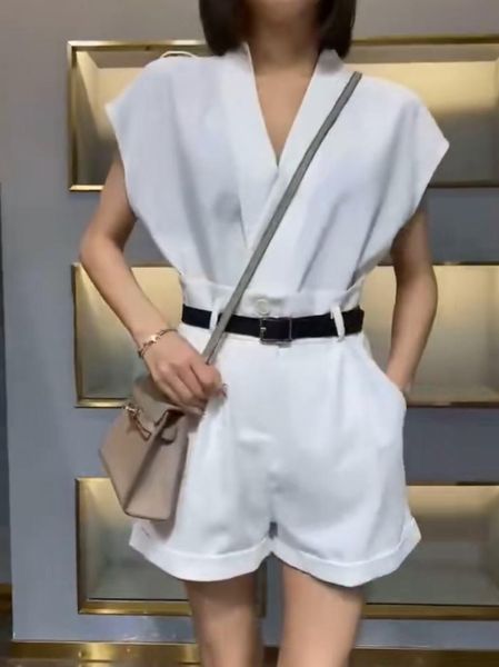 women's tracksuits two piece set women sleeveless suit jacket + high waist casual shorts two-piece suits female 2021 summer fashion clo, Gray
women's tracksuits two piece set women sleeveless suit jacket + high waist casual shorts two-piece suits female 2021 summer fashion clo, Gray