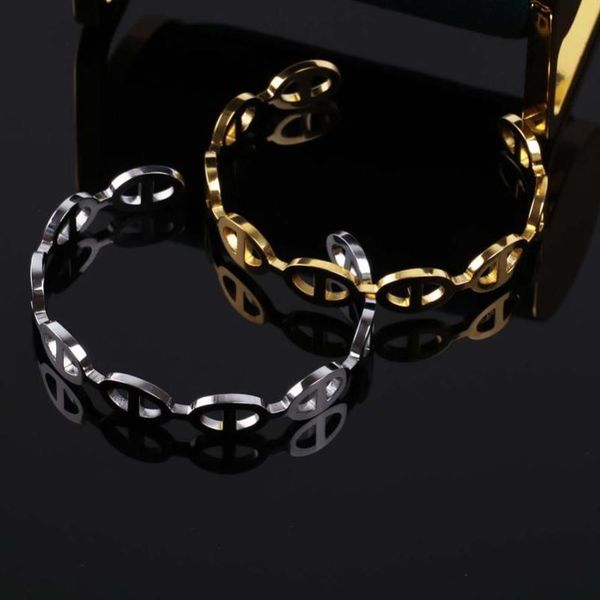 charm bracelets titanium steel letter chain women men bracelet female fashion design hip-hop trend simple cold style z1, Golden;silver
charm bracelets titanium steel letter chain women men bracelet female fashion design hip-hop trend simple cold style z1, Golden;silver
