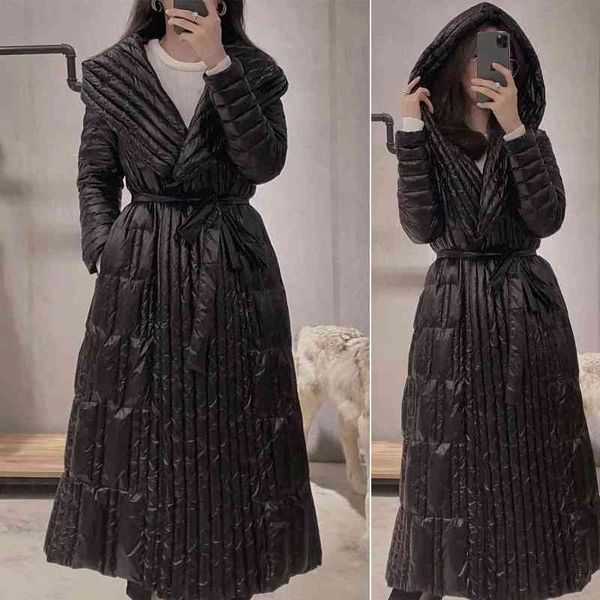 shenzhen nanyou european high-end women's clothing autumn winter 90 white duck down hooded extended lace jacket, Black
shenzhen nanyou european high-end women's clothing autumn winter 90 white duck down hooded extended lace jacket, Black