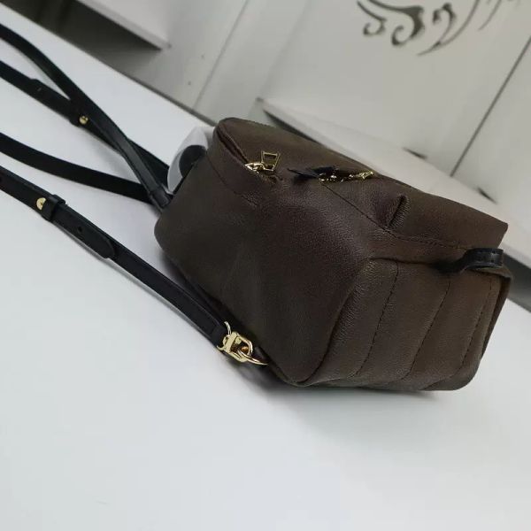 classic women fashion bag backpack male backpacks mochilas school mens leather business bags large lapshopping travel bagss
classic women fashion bag backpack male backpacks mochilas school mens leather business bags large lapshopping travel bagss