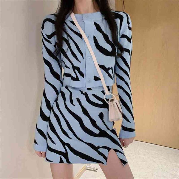 fashion zebra pattern women two pieces set knitted outwear cardigan mini short skirt chic korean suit girls outfit, Gray
fashion zebra pattern women two pieces set knitted outwear cardigan mini short skirt chic korean suit girls outfit, Gray