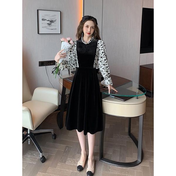 casual dresses french high-end temperament fake two-piece gold velvet dress women's 2021 autumn age reduction waist dress., Black;gray
casual dresses french high-end temperament fake two-piece gold velvet dress women's 2021 autumn age reduction waist dress., Black;gray