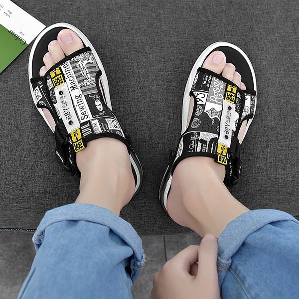 2021 new easy to clean men sandals light trend youth mens badslippers fashion soft sole slipper resistant non-slip beach slipper, Black
2021 new easy to clean men sandals light trend youth mens badslippers fashion soft sole slipper resistant non-slip beach slipper, Black