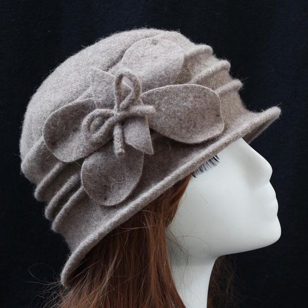 berets vancol 2021 winter autumn boina feminina elegant floral wool felt for ladies flat cap women beret, Blue;gray
berets vancol 2021 winter autumn boina feminina elegant floral wool felt for ladies flat cap women beret, Blue;gray