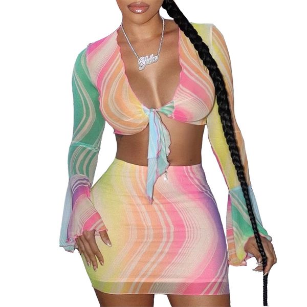 colorful mesh printed women skirt summer 2021 chic deep v-neck flare sleeves crop two pieces mini skirts sets, White
colorful mesh printed women skirt summer 2021 chic deep v-neck flare sleeves crop two pieces mini skirts sets, White