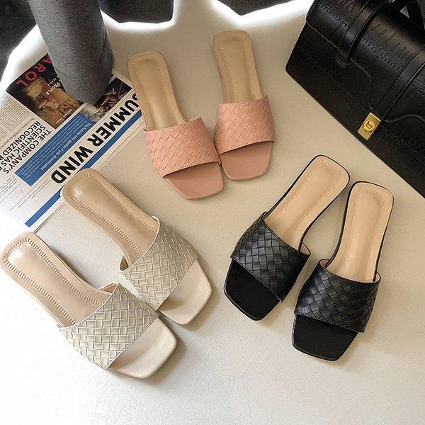 slippers rubber flip flops shoes ladies' luxury slides slipers women square heel med low hawaiian designer 2021 block summer pu, Black
slippers rubber flip flops shoes ladies' luxury slides slipers women square heel med low hawaiian designer 2021 block summer pu, Black