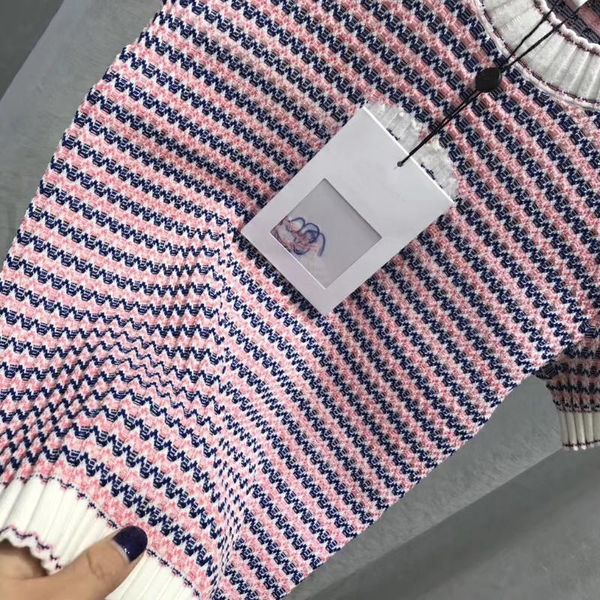 women's blouses & shirts luxury quality runway collection summer knitted stripped cc cotton elegant blouse vsr7, White
women's blouses & shirts luxury quality runway collection summer knitted stripped cc cotton elegant blouse vsr7, White