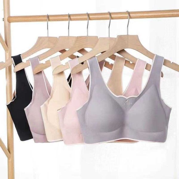 oxyphilic 2.0 latex traceless underwear sports vest women's small chest gathered rimless bra, Black;white
oxyphilic 2.0 latex traceless underwear sports vest women's small chest gathered rimless bra, Black;white
