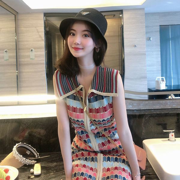dsigners maje summer new small fragrance knitted skirt sleeveless vest skirt slim color dress, White;black
dsigners maje summer new small fragrance knitted skirt sleeveless vest skirt slim color dress, White;black