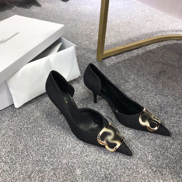 2021 good quality fashion women luxurys designers shoes designer sandals womens luxury high heels sandal dress shoess with box size 35-41 -e, Black
2021 good quality fashion women luxurys designers shoes designer sandals womens luxury high heels sandal dress shoess with box size 35-41 -e, Black