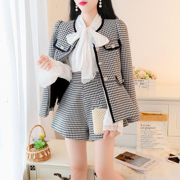 women's tracksuits fashion outifits tweed two-piece set fall/winter retro houndstooth jacket+high waist shorts women 2-piece, Gray
women's tracksuits fashion outifits tweed two-piece set fall/winter retro houndstooth jacket+high waist shorts women 2-piece, Gray
