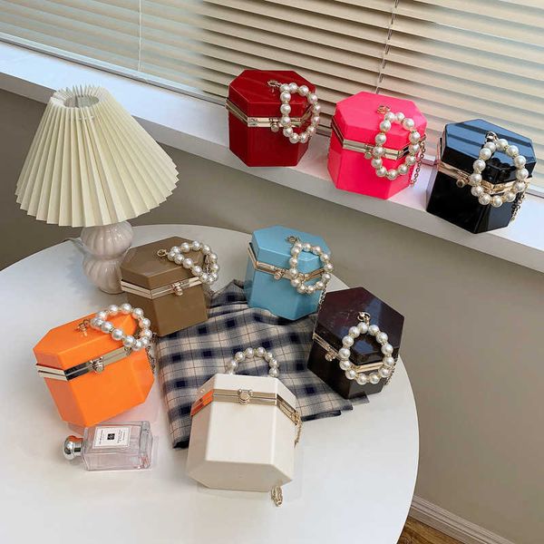 hexagonal acrylic box party clutch fashion women purses and handbags casual shoulder chain crossbody bag female wedding new c0601
hexagonal acrylic box party clutch fashion women purses and handbags casual shoulder chain crossbody bag female wedding new c0601