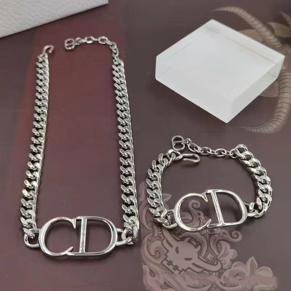 family trend new fashion elegant necklace female star same temperament letter bracelet, Silver
family trend new fashion elegant necklace female star same temperament letter bracelet, Silver