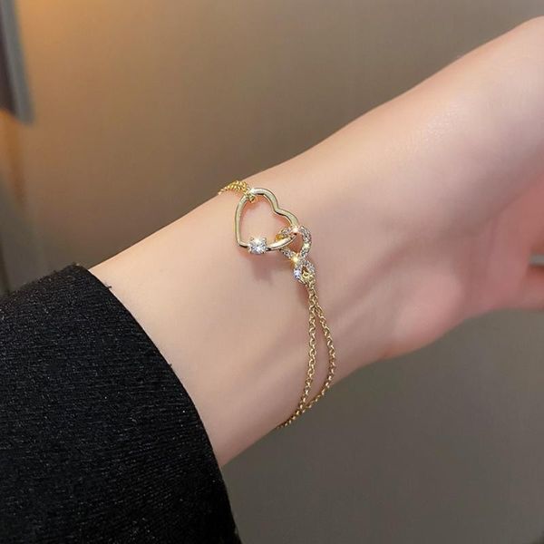 charm bracelets u-magical textured love heart hollow out rhinestone bracelet for women gold color metallic chain jewellery, Golden;silver
charm bracelets u-magical textured love heart hollow out rhinestone bracelet for women gold color metallic chain jewellery, Golden;silver