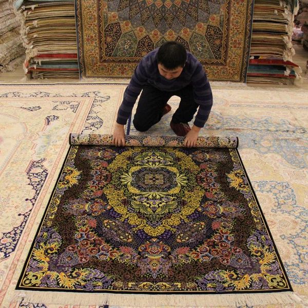 yilong 4'x6' traditional handicraft silk carpet home classical design turkish rug (zqg150a-4x6) carpets
yilong 4'x6' traditional handicraft silk carpet home classical design turkish rug (zqg150a-4x6) carpets