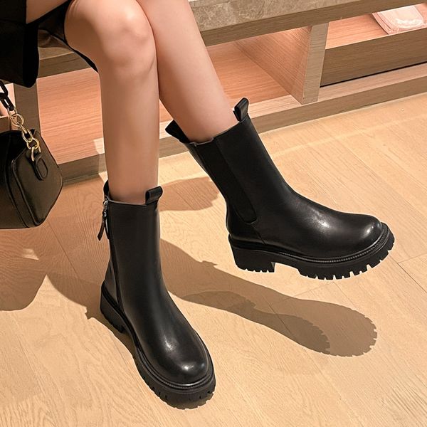 soft leather martin boots women's england windpipe thick soled lightweight chelsea short chimney in autumn and winter 2021, Black
soft leather martin boots women's england windpipe thick soled lightweight chelsea short chimney in autumn and winter 2021, Black