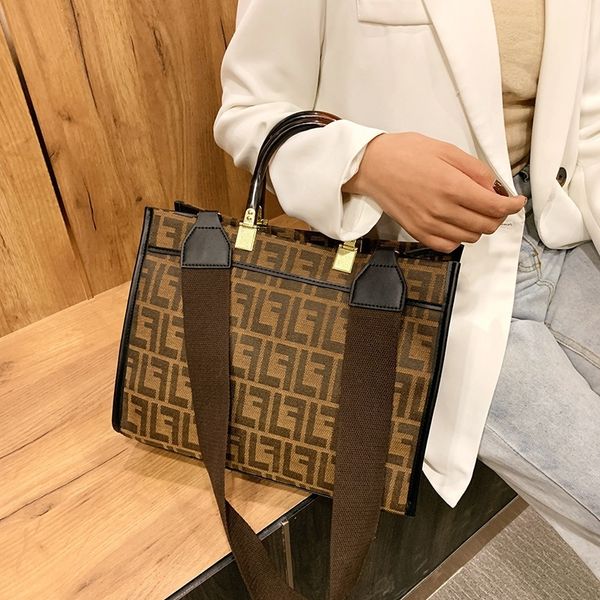 bucket bag women's printed pu big portable tote single shoulder messenger bag handbags premium
bucket bag women's printed pu big portable tote single shoulder messenger bag handbags premium
