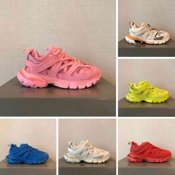 luxury brand designer women men cusual shoes track 3.0 sneakers leather trainers nylon printed 3m triple s platform fashion qu yemianbu, Black
luxury brand designer women men cusual shoes track 3.0 sneakers leather trainers nylon printed 3m triple s platform fashion qu yemianbu, Black