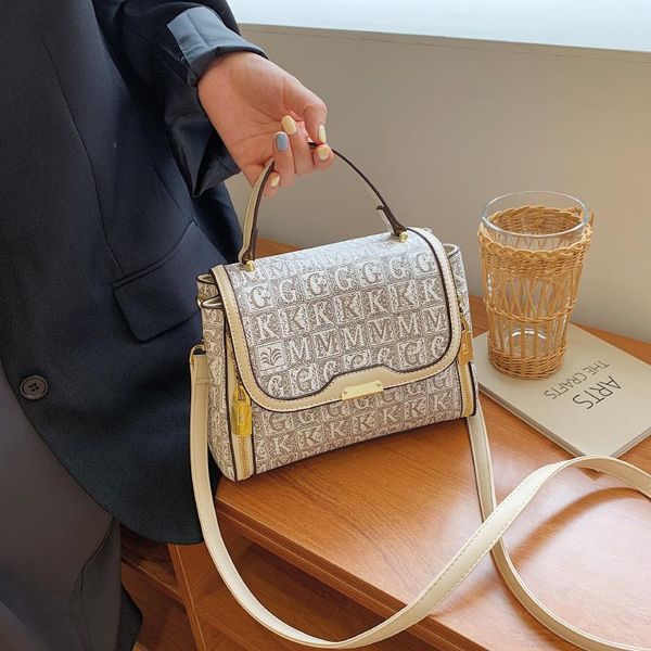 evening bags bag women's handbag 2021 fashion printing simple atmosphere single shoulder trend personalized messenger
evening bags bag women's handbag 2021 fashion printing simple atmosphere single shoulder trend personalized messenger