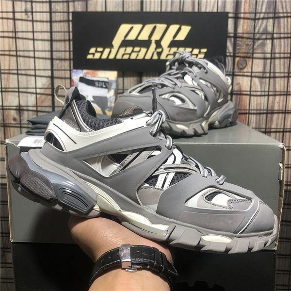 tripler paris shoes 3.0 triple s clear luxurys designer dad trainer combination crystal bottom men women fashion sneaker with box size 36-45, Black
tripler paris shoes 3.0 triple s clear luxurys designer dad trainer combination crystal bottom men women fashion sneaker with box size 36-45, Black