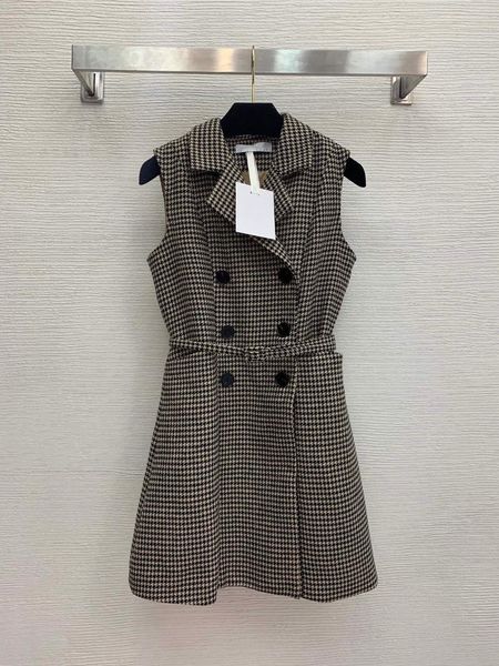 casual dresses autumn and winter ladies temperament houndstooth belt double-breasted vest jacket dress, Black;gray
casual dresses autumn and winter ladies temperament houndstooth belt double-breasted vest jacket dress, Black;gray