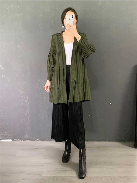 women's trench coats miyake pleated hooded windbreaker autumn 2021 fashion age reduction black cardigan jacket plus size clothing, Tan;black
women's trench coats miyake pleated hooded windbreaker autumn 2021 fashion age reduction black cardigan jacket plus size clothing, Tan;black