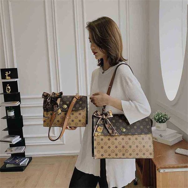 children's cartoon small square bag one shoulder messenger bags kids grils printed crossbody pack handbags halloween one shoulder purse, Black
children's cartoon small square bag one shoulder messenger bags kids grils printed crossbody pack handbags halloween one shoulder purse, Black