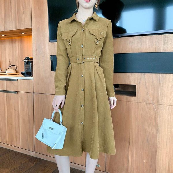 casual dresses corduroy fashion women's shirt dress spring and autumn 2021 retro solid lapel long sleeve for women loose, Black;gray
casual dresses corduroy fashion women's shirt dress spring and autumn 2021 retro solid lapel long sleeve for women loose, Black;gray