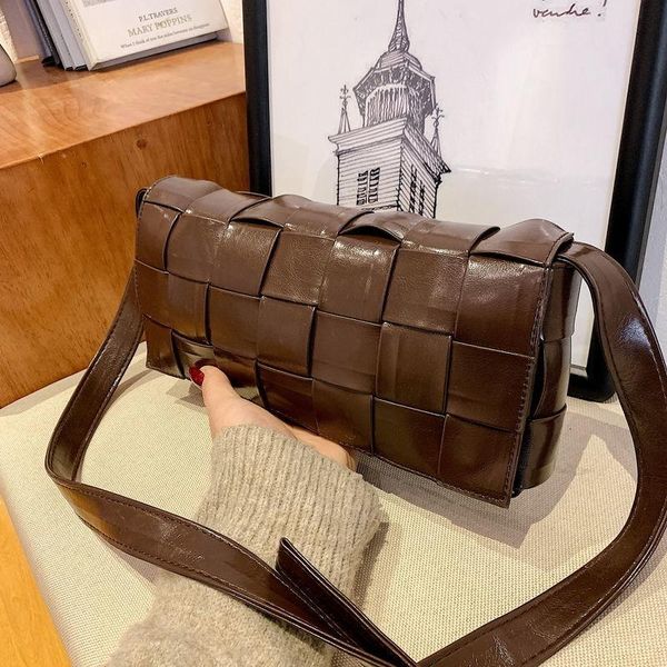 women's bag autumn winter 2021 female literary single-shoulder minority design cross-body trend bolsos shoulder bags
women's bag autumn winter 2021 female literary single-shoulder minority design cross-body trend bolsos shoulder bags