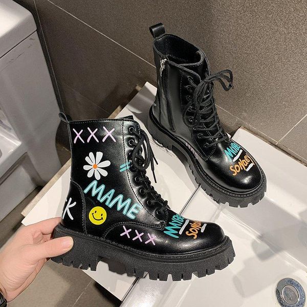 boots 2021 autumn winter motorcycle shoes women's round toe high heel plush horse hair graffiti personality lace-up ankle, Black 
boots 2021 autumn winter motorcycle shoes women's round toe high heel plush horse hair graffiti personality lace-up ankle, Black