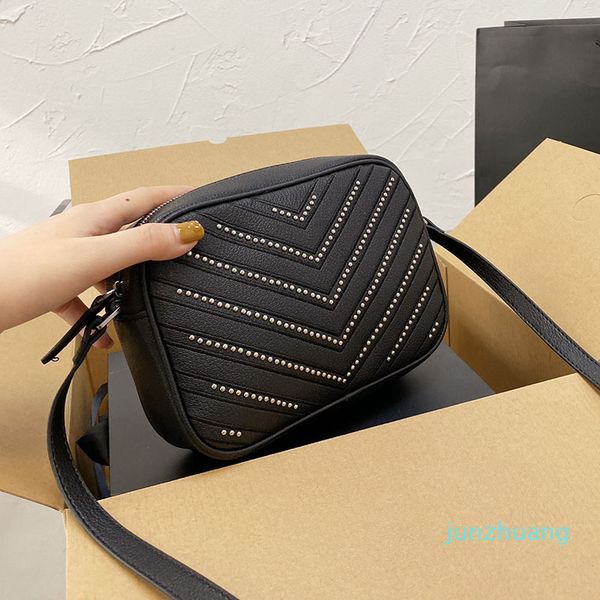 designer- calfskin studded camera bag womens leather crossbody shoulder clutch large capacity luxury designers handbags 20x15cm
designer- calfskin studded camera bag womens leather crossbody shoulder clutch large capacity luxury designers handbags 20x15cm