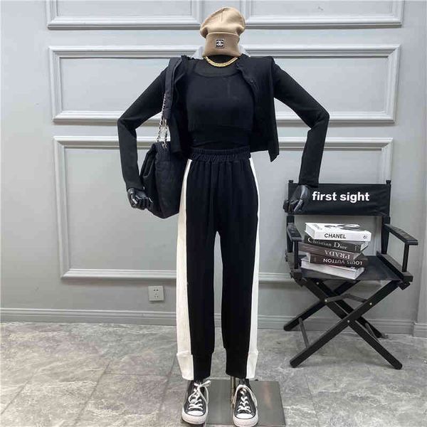 capri nicho design suit short down sleeve coat + thin little slings waist high color pants 3 sets, Black;white
capri nicho design suit short down sleeve coat + thin little slings waist high color pants 3 sets, Black;white