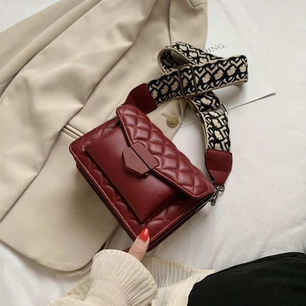 2022 designer fashion luxury handbags women bag wide shoulder strap crossbody bags chain rhombus pu leather spring cross body #001 i9fv#
2022 designer fashion luxury handbags women bag wide shoulder strap crossbody bags chain rhombus pu leather spring cross body #001 i9fv#
