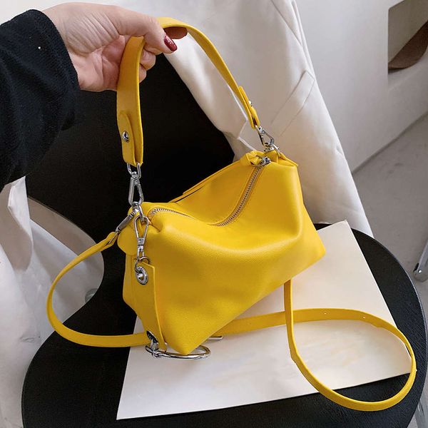 2021 branded women wild belt crossbody female thick chain bag soft pu leather shoulder hobos ladi large capacity tote s
2021 branded women wild belt crossbody female thick chain bag soft pu leather shoulder hobos ladi large capacity tote s