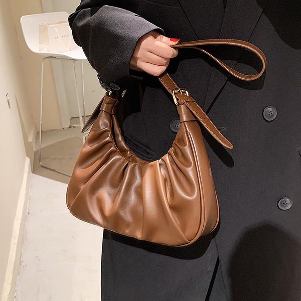 evening bags niche design autumn/winter retro bag 2021 female messenger fold fashion shoulder width: 26cm
evening bags niche design autumn/winter retro bag 2021 female messenger fold fashion shoulder width: 26cm