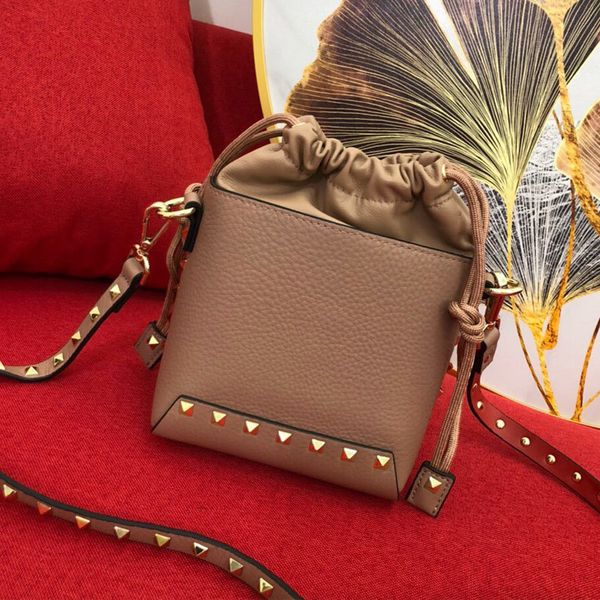 bucket bag handbag purse women bags fashion genuine leather plain cowhide rivet removable shoulder strap ajv
bucket bag handbag purse women bags fashion genuine leather plain cowhide rivet removable shoulder strap ajv