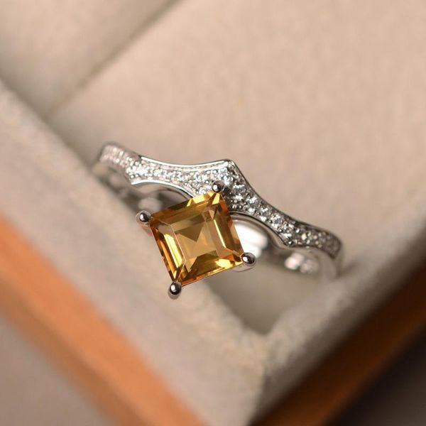 cluster rings luxury european and american style geometric inlaid yellow gemstone s925 sterling silver ladies ring gift, Golden;silver
cluster rings luxury european and american style geometric inlaid yellow gemstone s925 sterling silver ladies ring gift, Golden;silver