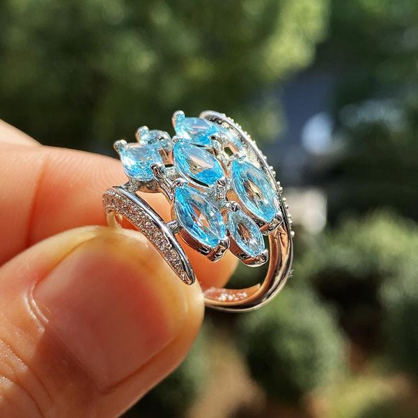 luxury female light blue crystal stone ring classic silver color wedding rings for women cute hollow leaf zircon engagement, Slivery;golden
luxury female light blue crystal stone ring classic silver color wedding rings for women cute hollow leaf zircon engagement, Slivery;golden